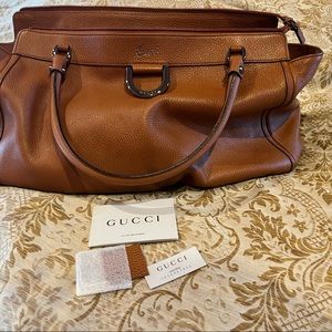 Authentic Gucci shoulder bag